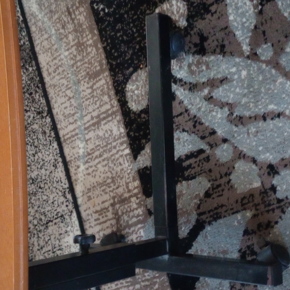 Drafting Table or Craft Table - Picture 4 of 4